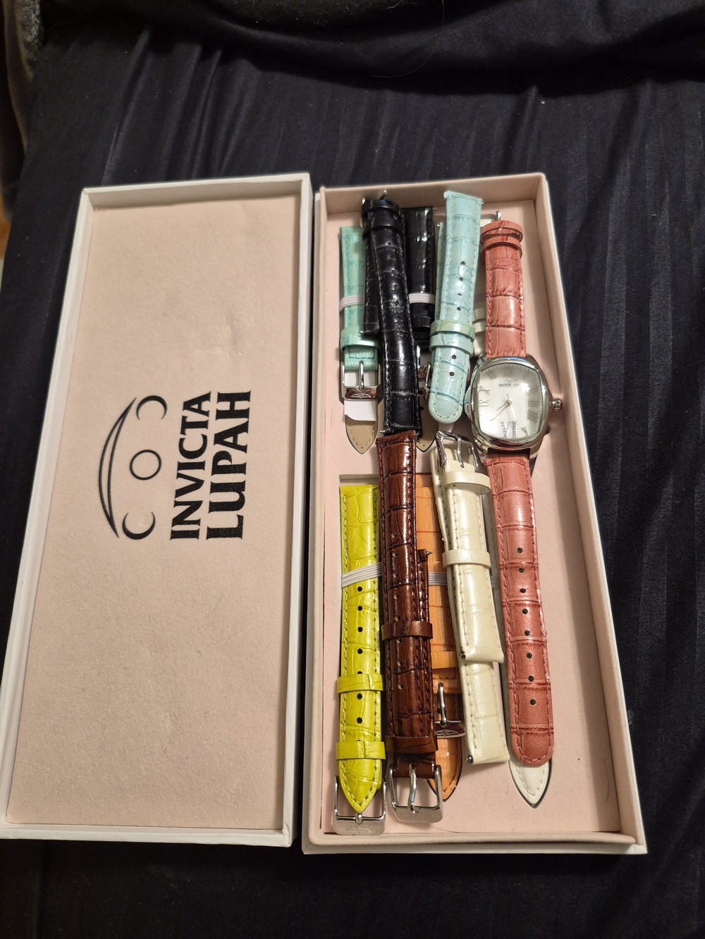 Invicta Lupah Watch with Interchangeable Colored Straps With Extra Straps!